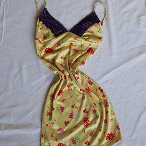 💛💜Floral Bodycon Mini Slip On Dress NEVER WORN